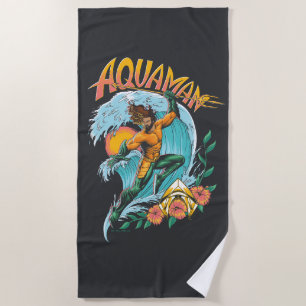 Aquaman und Trident Rising Surf Graphic Strandtuch
