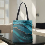 Aquamarin Aqua Blue Green Agate Geode Gold Monogra<br><div class="desc">Aquamarin Aqua Blue Green und Gold Foil Agate Geode Monogram Schöne elegante Script Name Book Bag. Das macht das perfekte süße 16, 13, 15, 16, 18, 21., 30., 40., 50., 60., 70., 80., 90., 100. Geburtstag, Hochzeit, Brautparty, Jubiläum, Babydusche, Abschluss oder Junggeselinnen-Abschied Geschenk für jemanden, der sie dekoriert Zimmer in...</div>