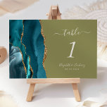 Aquamarin Gold Agate Olive Green Wedding Tischnummer<br><div class="desc">Der links Rand dieser eleganten,  modernen Hochzeitskarte zeichnet sich durch eine aquamarine blaue Aquarellgrenze aus,  die mit Imitaten mit goldenem Glitzer bestickt wurde. Der anpassbare Text kombiniert Elfenbeinhandschrift,  kursiv und kopperplate Schriftart auf einem olivgrünen Hintergrund.</div>