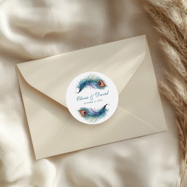 Aquamarin Peacock Feather Wedding Runder Aufkleber (Teal Peacock Feather Wedding Classic Round Sticker on a wedding envelope.)