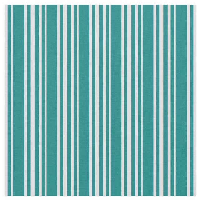 Aquamarin- und Lavenderfarbenlinien Stoff (Nahaufnahme)