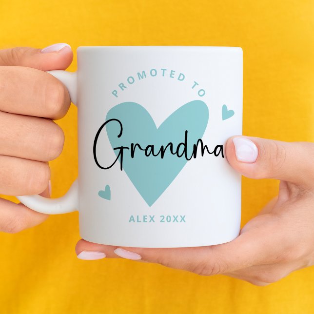 Aquamarin zum Oma Heart Baby Boy befördert Kaffeetasse (Von Creator hochgeladen)