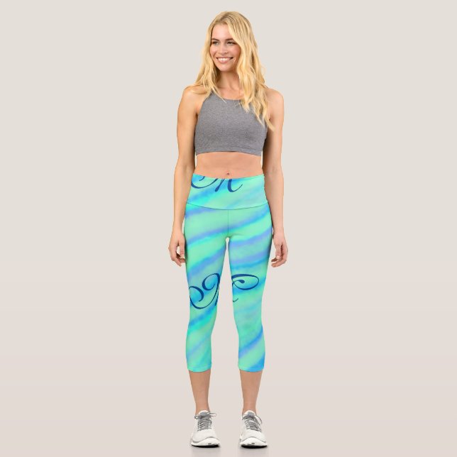 Aquamarine blaue Greenwater-Farb-Linien fügen Ihr  Capri Leggings (Vorderseite)