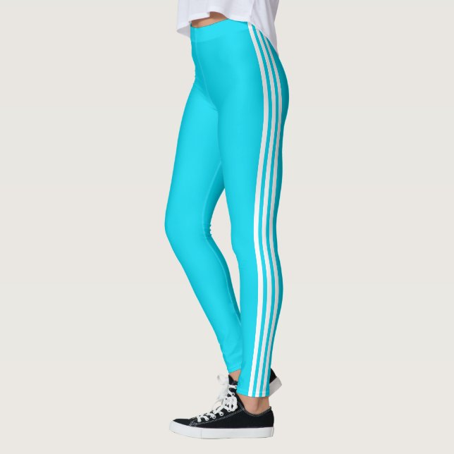 Aquamarine blaue Leggings an der Seite mit benutze (Links)