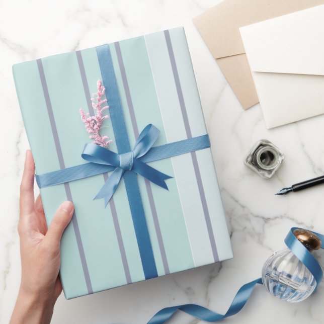 Aquamarine blaugraue Streifen Moderne, einfach Geschenkpapier (Schenken)