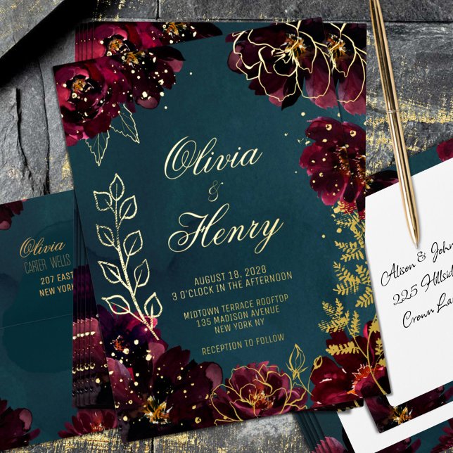 Aquamarine Bordeaux Jewel Töne Nachnamen Hochzeits Folieneinladung (Teal Bordeaux Jewel Tones Shimmering Gold Foil Wedding Invitation: Matching envelope sold separately)