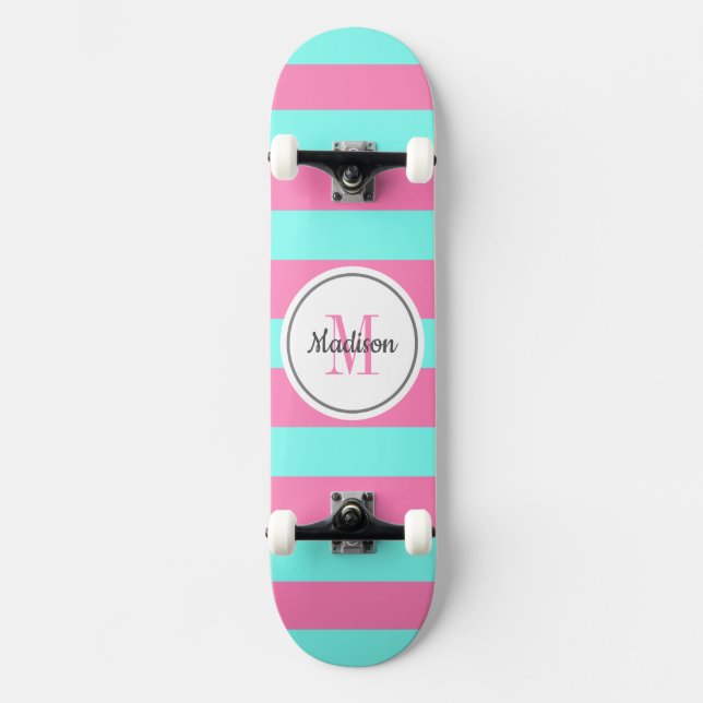 Aquamarine Streifen Monogramm Personalisiert Skateboard (Vorderseite)