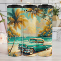 Aquamarine und weiße klassische Autos an einem tro