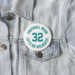 Aquamarine und weiße Mama Jersey Nummer<br><div class="desc">Freuen Sie sich auf Ihr Lieblings-Sportteam, Ihren Fußballspieler oder zeigen Sie einfach Ihren Schulstolz mit einem personalisierten Spirituosenknopf! Fügen Sie Ihren Schulnamen hinzu oder personalisieren Sie ihn mit einem Spielernamen und Jersey-Nummer. Ideal für Fußball, Basketball, Baseball und Fußball! Erstellen Sie individuelle Buttone für das ganze Team, Cheerleader, Eltern und Geschwister,...</div>