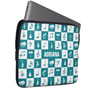 Aquamarine und weiße Musiknoten und Instrumente Laptopschutzhülle