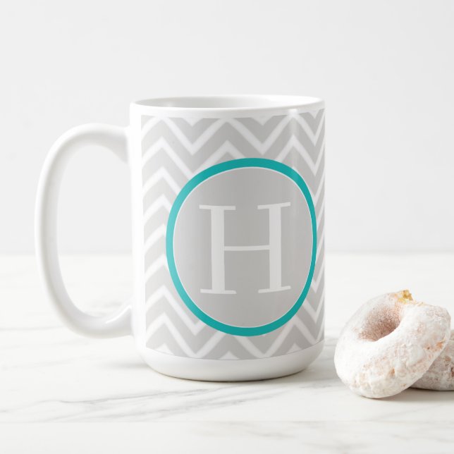 Aquamarine Zickzack Monogram-Tasse Kaffeetasse (Mit Donut)