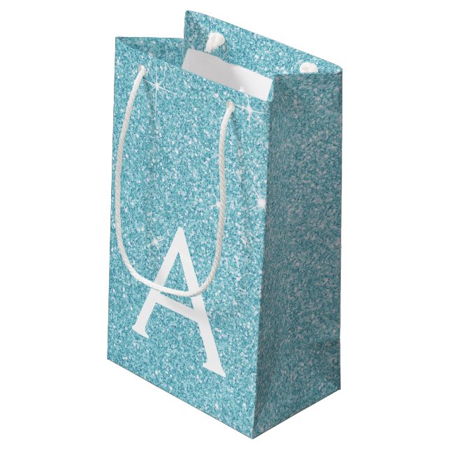 Aquamarines Aqua Blue Glitzer & Sparkle Monogram Kleine Geschenktüte (Rückseite Schrägansicht)