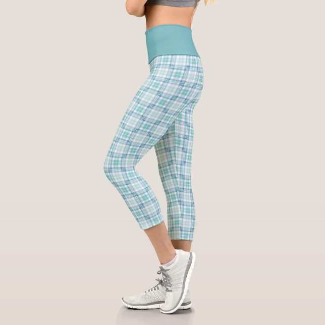 Aquamarines, Kariertes Muster Tartan Pulver Blau Capri Leggings (Links)