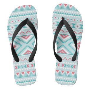 Aquamarines und rosa aztekisches Stammes- Muster Flip Flops
