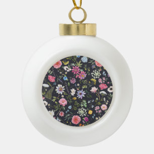 Aquarell-Blumenmuster: Sanftes Sommerdesign. Keramik Kugel-Ornament