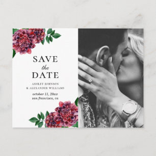 Aquarell bordeauxrote Blumen. Marone Save the Date Postkarte