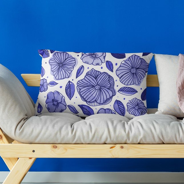 Aquarell und Blume - blaue Farbpalette Dekokissen (Von Creator hochgeladen)