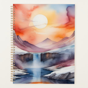 Aquarell von schneebedeckten Bergen unter Sonnenun Planer