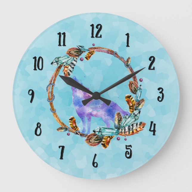 Aquarell-Wolf, der in einem Boho Art-Kranz heult Große Wanduhr (Vorderseite)