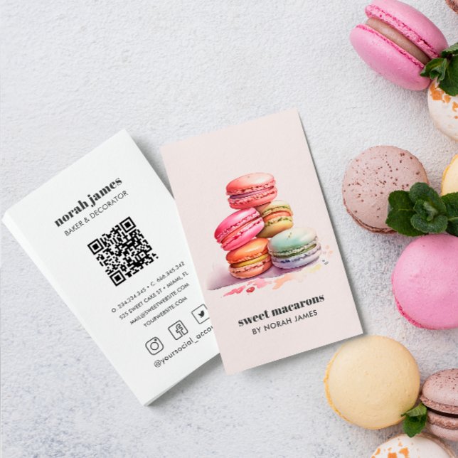 Aquarellbilder Süße Kuchen Soziales Symbol QR CODE Visitenkarte (Watercolor french macarons business card for bakery shop, home baked food and delivery, with qr code)