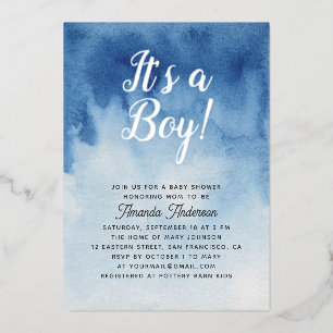 Aquarellblaue Babydusche. Es ist ein Jungengold Folieneinladung