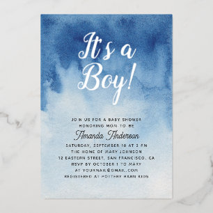 Aquarellblaue Babyparty. Es ist ein Junge Gold Folieneinladung