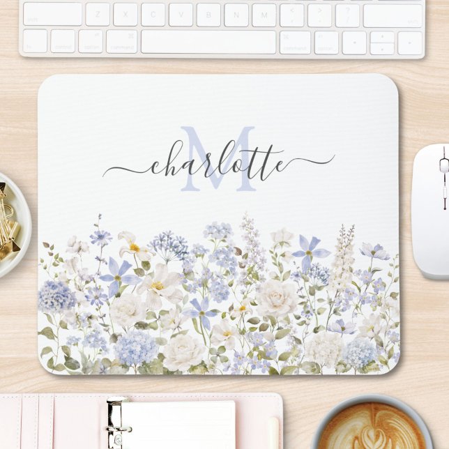 Aquarellblaue Blumen Blumige Elegante Monogramm Mousepad (Von Creator hochgeladen)