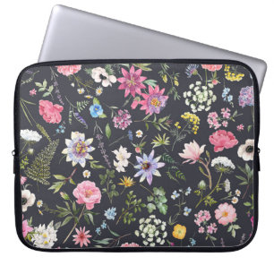 Aquarellblume: sanftes Sommermuster. Laptopschutzhülle