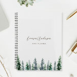 Aquareller Pinienwald auf Grau 2024 Planer<br><div class="desc">Individuell gestalteter Spiralplaner mit Aquarellkiefern-Design mit individuelle Name und Text auf hellgrauem Hintergrund.</div>