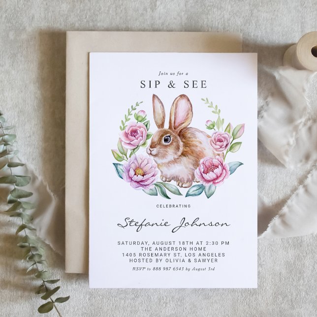 Aquarellfarben Blume Sonne und Rosa Sippen und seh Einladung (Customizable baby sip and see invitation featuring a cute watercolor bunny with pink flowers.)