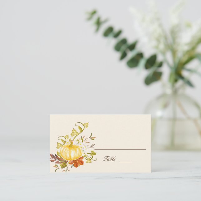 Aquarellfarben Herbstpumpen und Blätter Hochzeitsf Platzkarte (Stehend Vorderseite)