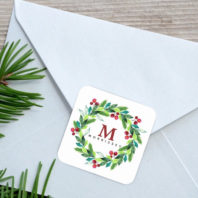 Aquarellfarben-Monogramm Quadratischer Aufkleber (Watercolor Berries and Hollies Wreath Monogram Square Sticker)