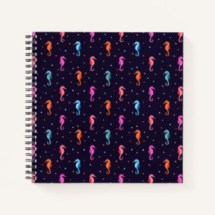 Aquarellfarben-Seepferde auf Navy Blue Pattern Notizbuch