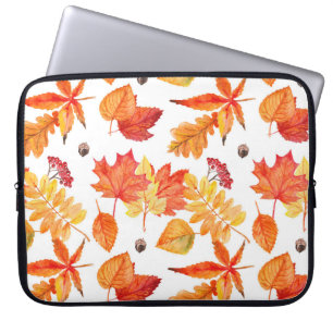 Aquarellfarbene Blätter, natürliche nahtlose Muste Laptopschutzhülle