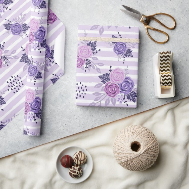 Aquarellfarbene Blume mit Streifen Geschenkpapier (Kunsthandwerk)