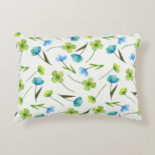 Aquarellfarbene Pflanze: Blumenmuster ohne Naht. Dekokissen