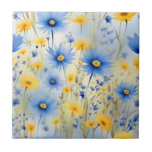 Aquarellfarbene Wildblumen auf Cornblumenblauer Fliese