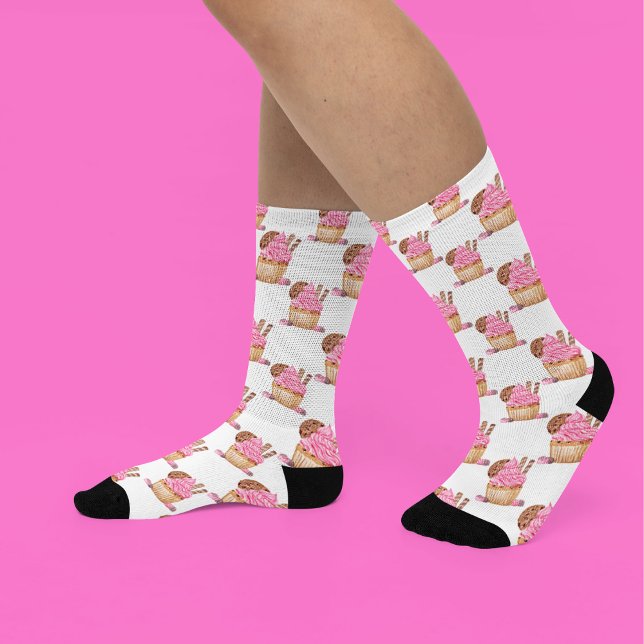 Aquarellfarbener Pinkkuchen mit Schokoladenmuster Socken (Von Creator hochgeladen)