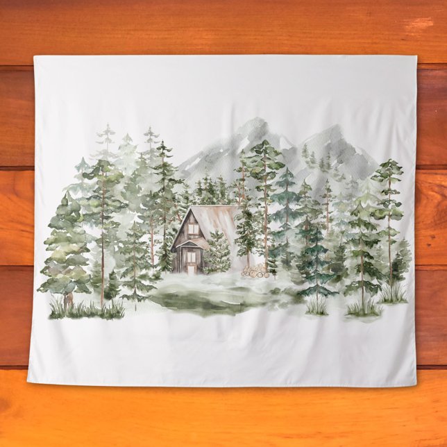 Aquarellkabine im grünen Pinienwald Wandteppich (In situ)