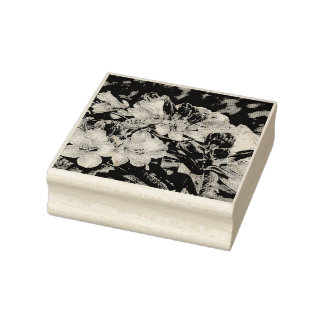 Aquarellmalerei mit einer lila Zaea Blütenpracht Gummistempel
