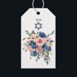 Aquarellnavy und Blush Floral Bat Mitzvah Geschenkanhänger<br><div class="desc">Trendy blush pink und marineblau florale Fledermaus mitzvah Geschenkmarken angepasst an Ihre Event-Besonderheiten.</div>