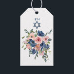 Aquarellnavy und Blush Floral Bat Mitzvah Geschenkanhänger<br><div class="desc">Trendy blush pink und marineblau florale Fledermaus mitzvah Geschenkmarken angepasst an Ihre Event-Besonderheiten.</div>