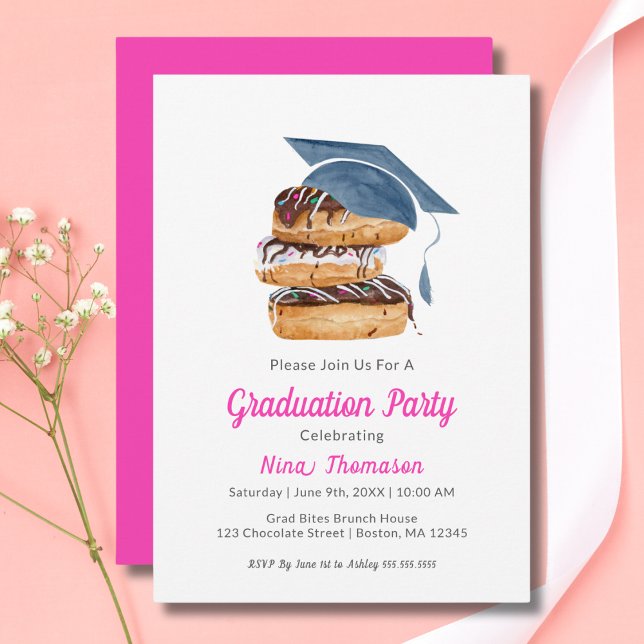Aquarellstack von Donuts mit Graduierungskappe Einladung (Von Creator hochgeladen)