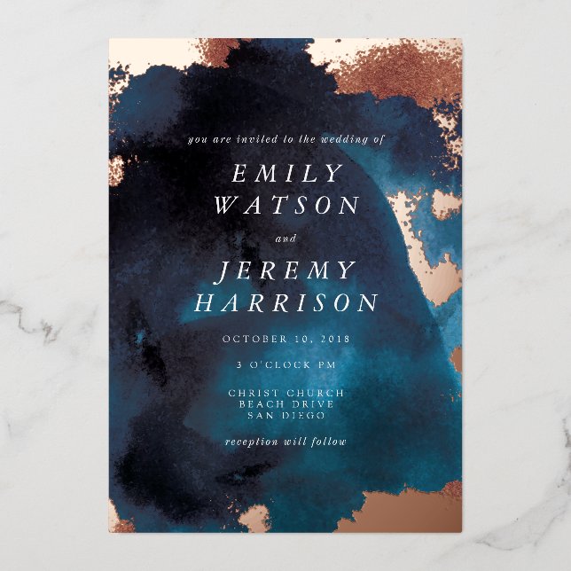 Aquarelltextur Moody Navy Hochzeit Folieneinladung (Vorderseite)