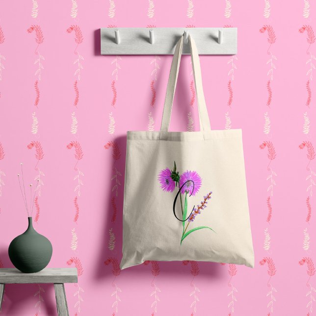 Aquarellviolette Blume mit Ihrer Initiale. Tragetasche (Von Creator hochgeladen)