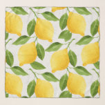 Aquarellzitronenmuster Schal<br><div class="desc">Von Hand gezeichnetes Aquarellzitronenmuster auf beige Hintergrund. Botanische Illustration. Saftige und frische Frucht. Eleganter Entwurf. Reizendes und stilvolles Muster.</div>