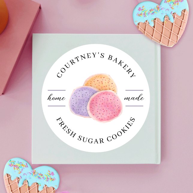 Aquarellzucker Süßwaren Süßwaren Unternehmen Runder Aufkleber (Feminine cookies labels with handpainted watercolor cookie art and space for your business name)