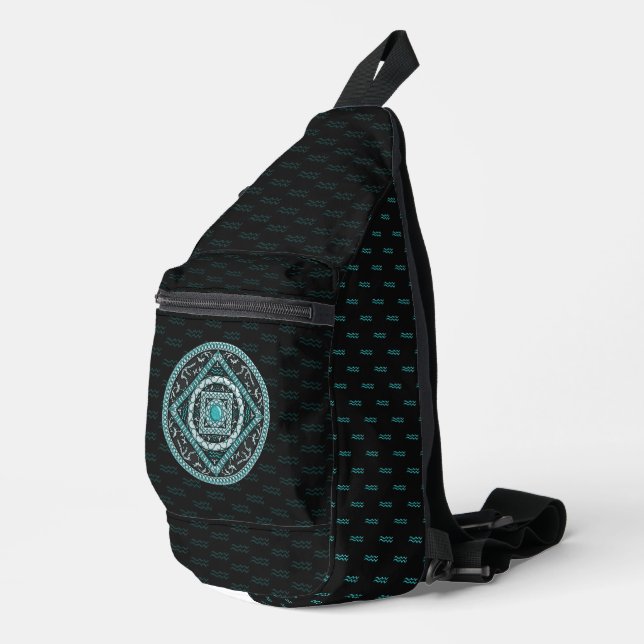 Aquarius Mandala Crossbody Bag (Rechte Ecke)