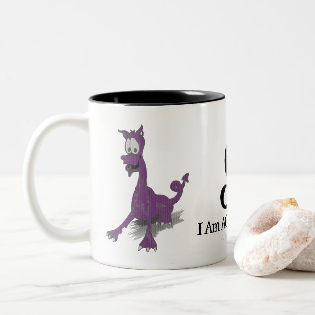 Aquarius Rahu Zodiac Dragon Lila Zweifarbige Tasse (Mit Donut)