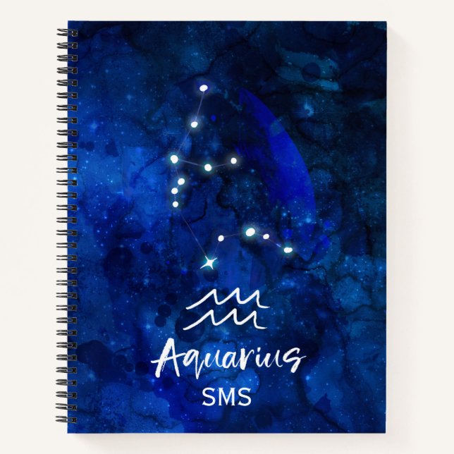 Aquarius Zodiac Blue Galaxy Monogram Notizbuch (Vorderseite)